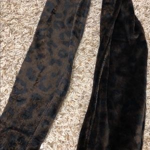 Brown leopard scarf